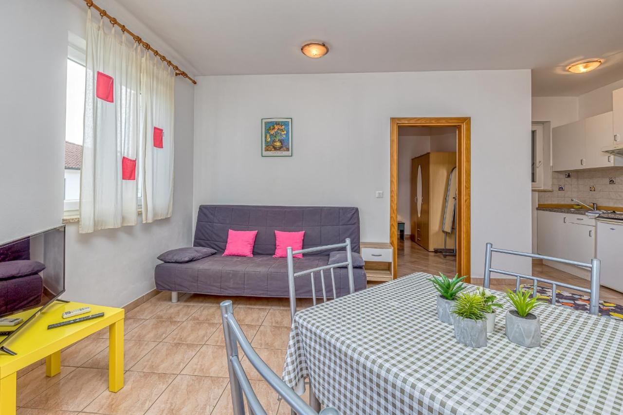 Sunrise Apartments 로비니 외부 사진